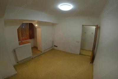 Apartament central de 3 camere, 75 mp, cu boxa pentru depozitare - 11