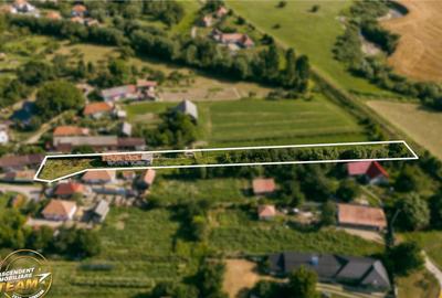 FILM! 2.000 mp teren intravilan, cu utilitati, apreciabil a - 8