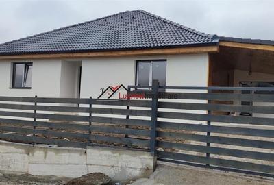 Casa individuala semifinisata in Corusul. Su.120 mp pe teren de 726 mp. Detine C - 3