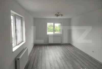 Casă cu 4 camere cu Teren 240 Mp în Central - 9