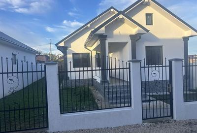 Casă cu 4 camere în Central - 5