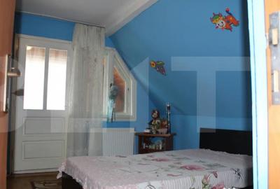 Casă cu 7 camere cu Teren 1580 Mp în Central - 4