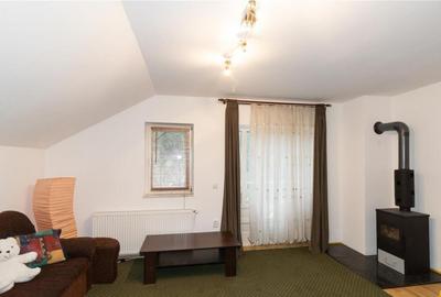 Resedinta cu atmosfera familiara,peisaj imersiv,amplasare pr - 13