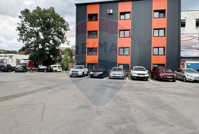 Spațiu de birouri  zona 13 Decembrie- Etaj 1 - 3