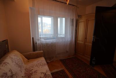 Apartament cu 4 camere decomandat în Păcurari - 10