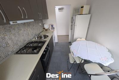 Centru apartament decomandat 2 camere etaj 2 renovat baie cu geam Str. Arcu - 10
