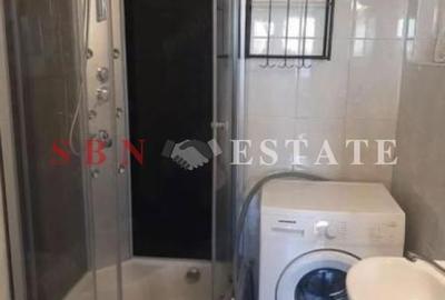 Garsonieră decomandată în Universitate - 2
