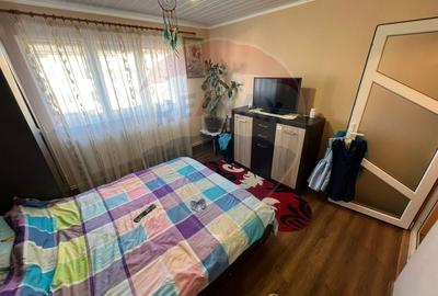 Apartament cu 3 camere decomandat, mobilat în Sud - 6