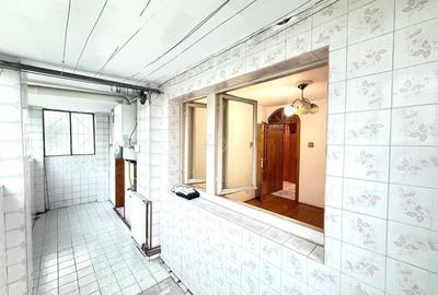 Decomandat. Centrala proprie. 2 Balcoane - 8