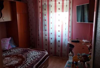 Apartament cu 3 camere in Micro 38 - 4