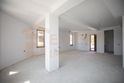 Vila situata in Palazu Mare zona Elvila - 4