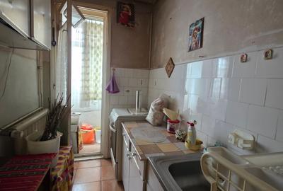 Apartament cu 3 camere de vanzare in zona Drumul Taberei - Chilia Veche - 4