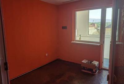 Vand apartament cu 3 camere - 9