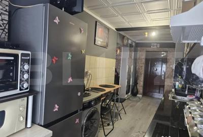 Apartament cu 3 camere semidecomandat, mobilat în Cloșca - 2