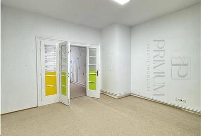 Casă individuală cu 10 camere cu Canalizare în Lunei - 3