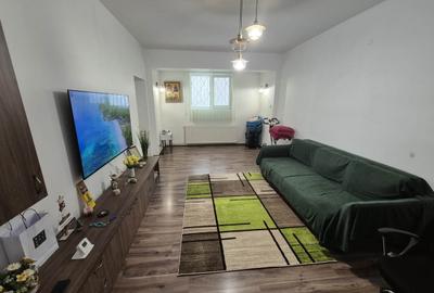 Apartament cu 2 camere decomandat în Floreasca