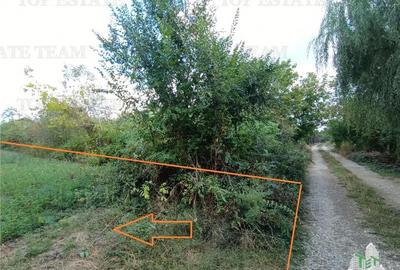 Teren intravilan, stradal in Petrachioaia IF, cu o SU de 1235 mp si deschidere - 8