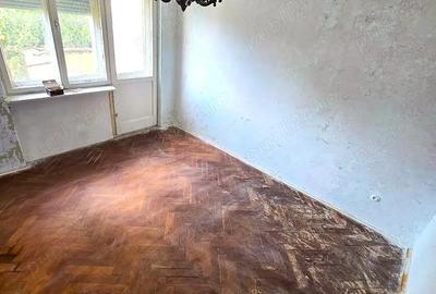 Apartament cu 3 camere decomandat | Etajul 3 - Botizului - 4