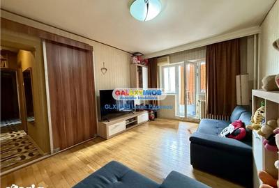 Apartament cu 3 camere decomandat în Rahova - 2