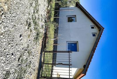 Casă cu 2 camere cu Teren 572 Mp în Gepiu - 8