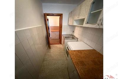 Garsoniera de vanzare - etaj 1 - 27mp - zona Brailei - Quattro - 8