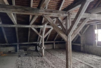 Casă individuală cu 8 camere cu Teren 784 Mp în Vest - 9