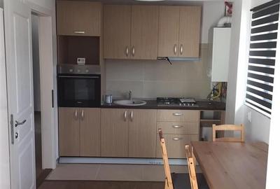 Apartament cu 2 camere semidecomandat, mobilat în Bună Ziua