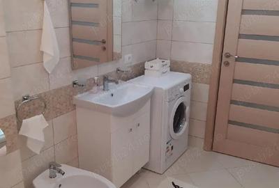 Garsonieră decomandată în Central - 7