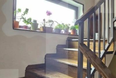 Casă cu 8 camere cu Teren 1200 Mp în Central - 2