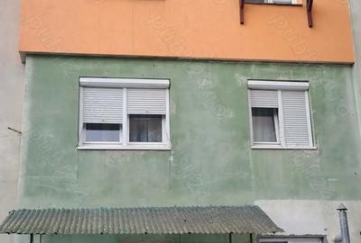 De Vanzare - Apartament cu 2 camere - 1