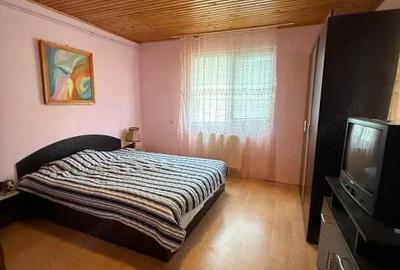 Casă cu 6 camere cu Canalizare în Mehala - 8