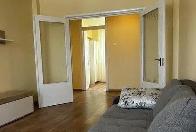 Apartament cu 4 camere decomandat în Rahova