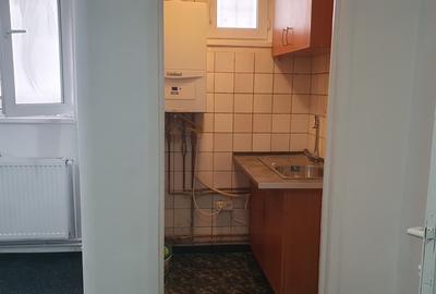 Eroii Revolutiei, Bld Pieptanari, inchiriere spatiu birou, parter - 5