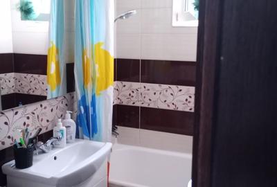 Apartament cu 3 camere semidecomandat în Central - 6