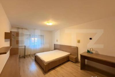 Apartament cu 3 camere decomandat în 1 Mai - 9