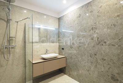 Apartament ultra-finisat cu 4 camere, 3 bai | 170mpu | 27mp terase - 14