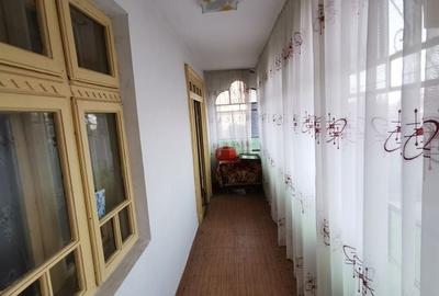 Casă cu 4 camere cu Teren 1000 Mp în Frumușani - 4