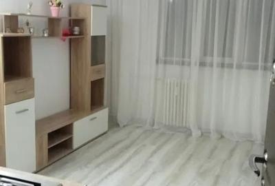 Garsoniera, etaj 1, zona Baza 3 Garsoniera, etaj 1, zona Baza 3 - 2