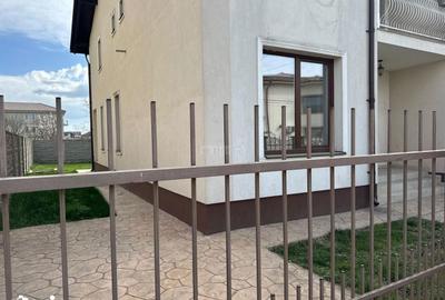 Casă cu 5 camere cu Teren 350 Mp în Girocului - 9