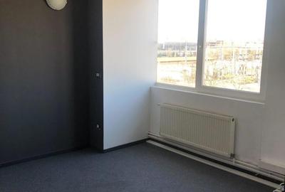 Spațiu comercial, de 92 mp, în Central - 3