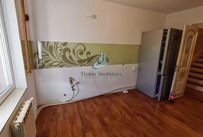 Apartament 4 camere, Duplex, etaj1+2, Piatra Neamt Apartament 4 camere, Duplex, etaj1+2, Piatra Neamt - 5