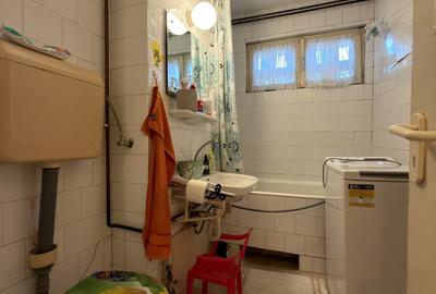 Apartament cu 4 camere decomandat, mobilat în Circumvalațiunii - 16