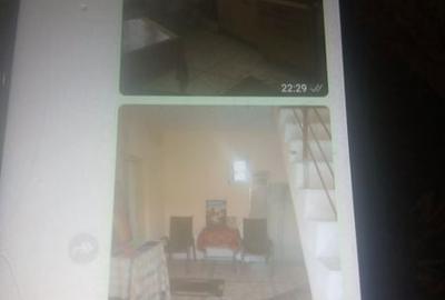 Casă cu 3 camere cu Teren 1800 Mp în Rădoiești - 7