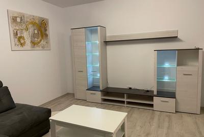 Apartament cu 2 camere decomandat în Aradului