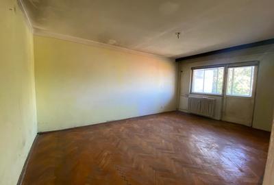 Oferta rară ! Apartament 3 camere Centru Vasile Alecsandri, 2 bai - 2