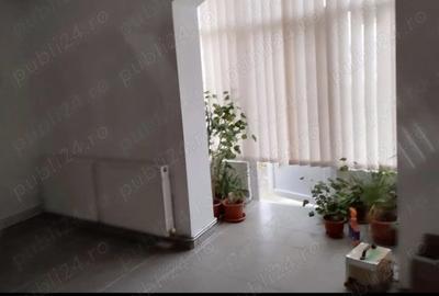 Spațiu comercial, de 84 mp, în Central - 2