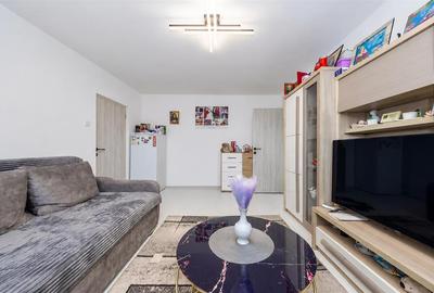 Apartament cu 3 camere semidecomandat, mobilat în Electroprecizia