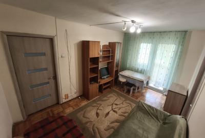 Apartament cu 3 camere semidecomandat în Tomis Nord - 4