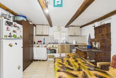 Casă individuală cu 3 camere cu Canalizare în Lazuri - 13