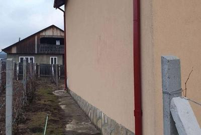 Casă cu 4 camere în Pârcovaci - 3